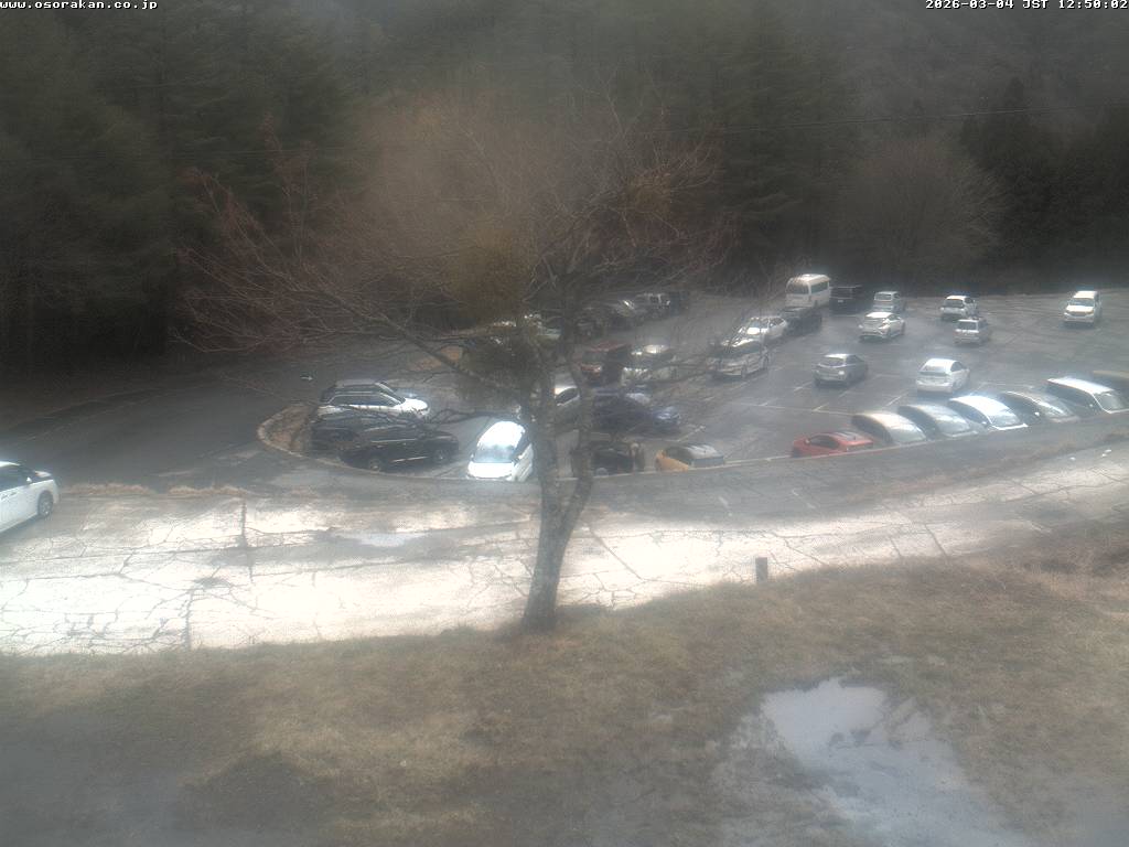 ヒュッテオソラカン前駐車場